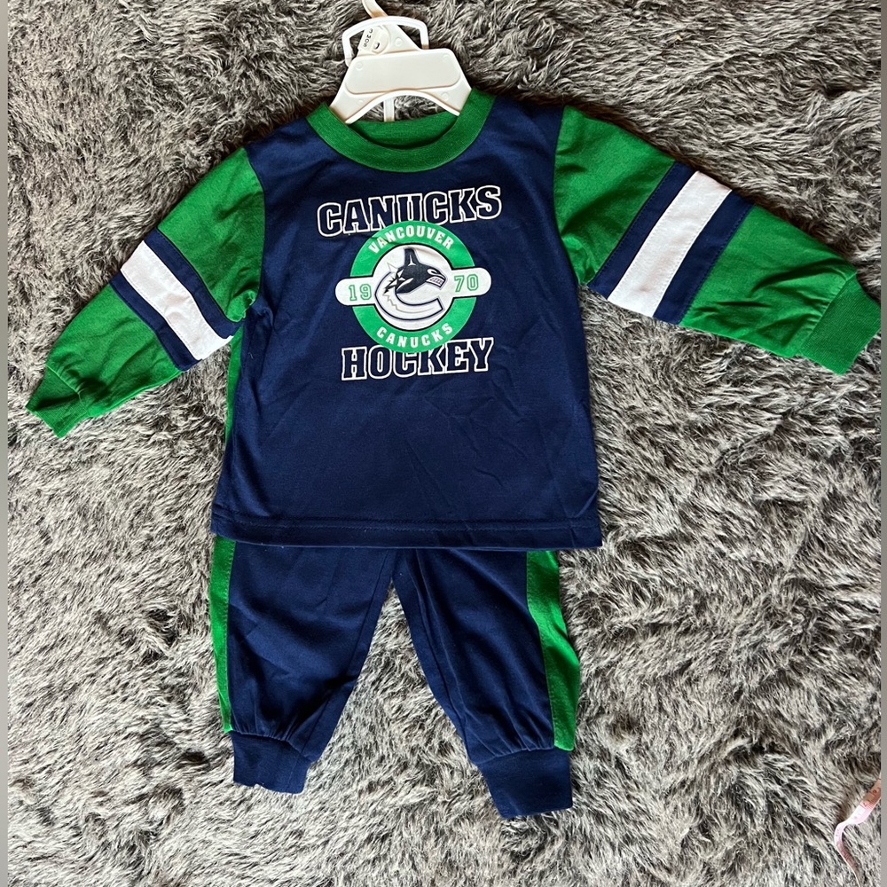 Vancouver Canucks Blue Big Skate Pullover Long Sleeve & Pants Set NWT